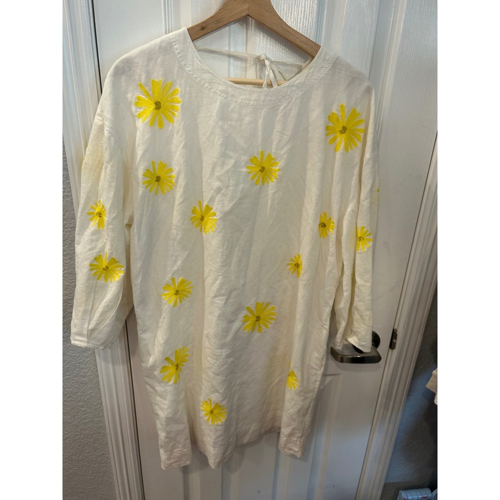 Something Navy Dress White Yellow Daisy Embroidered Open Back Linen Shift Mini